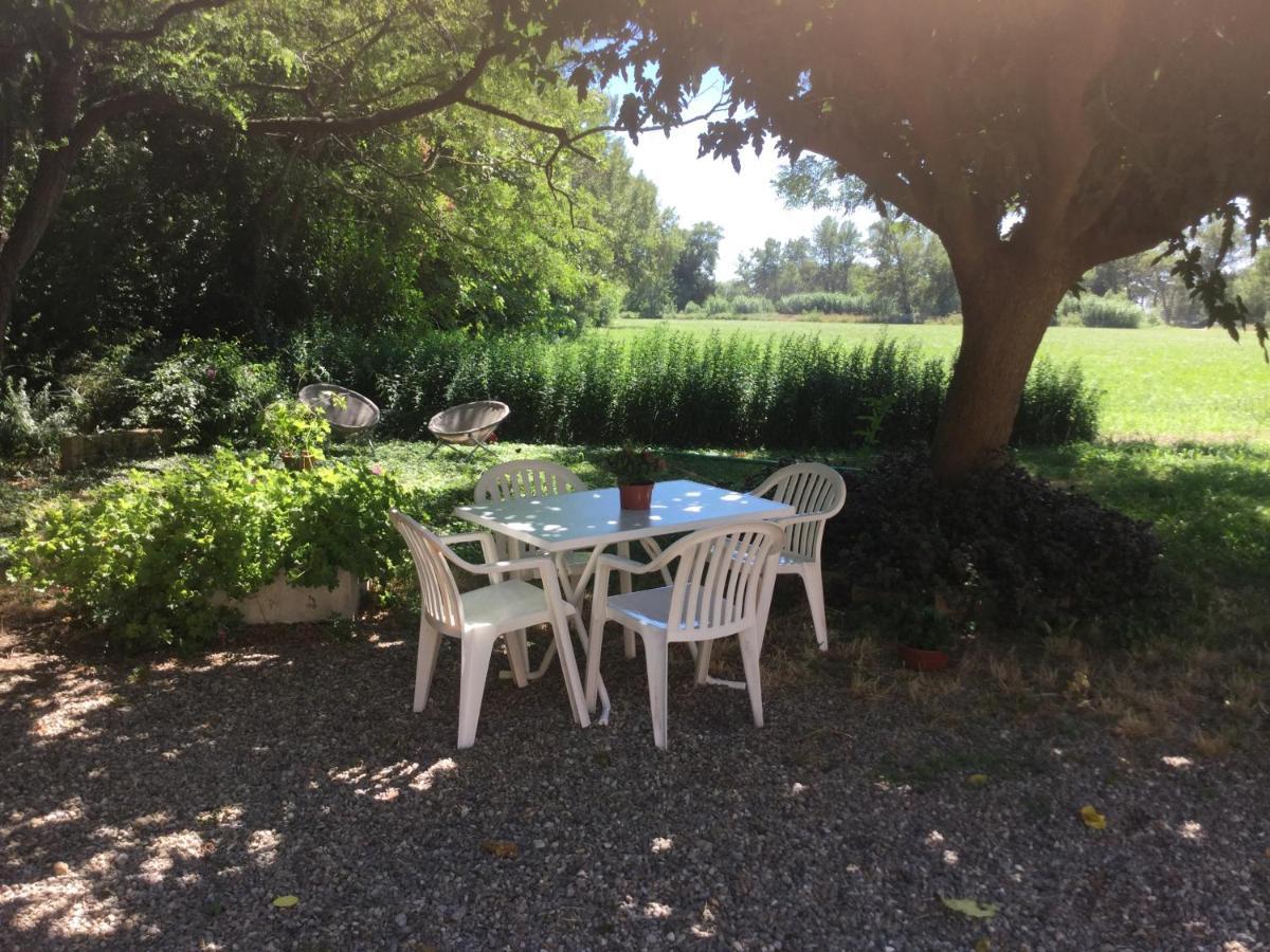 איסטרס Appartement Dans Un Mas Provencal מראה חיצוני תמונה