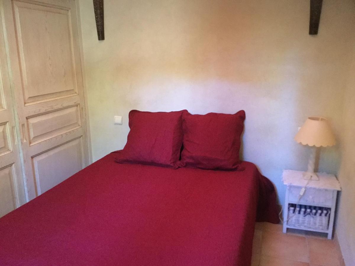 איסטרס Appartement Dans Un Mas Provencal מראה חיצוני תמונה